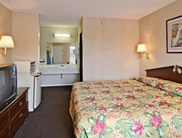 Americas Best Value Inn - Augusta / South Екстер'єр фото
