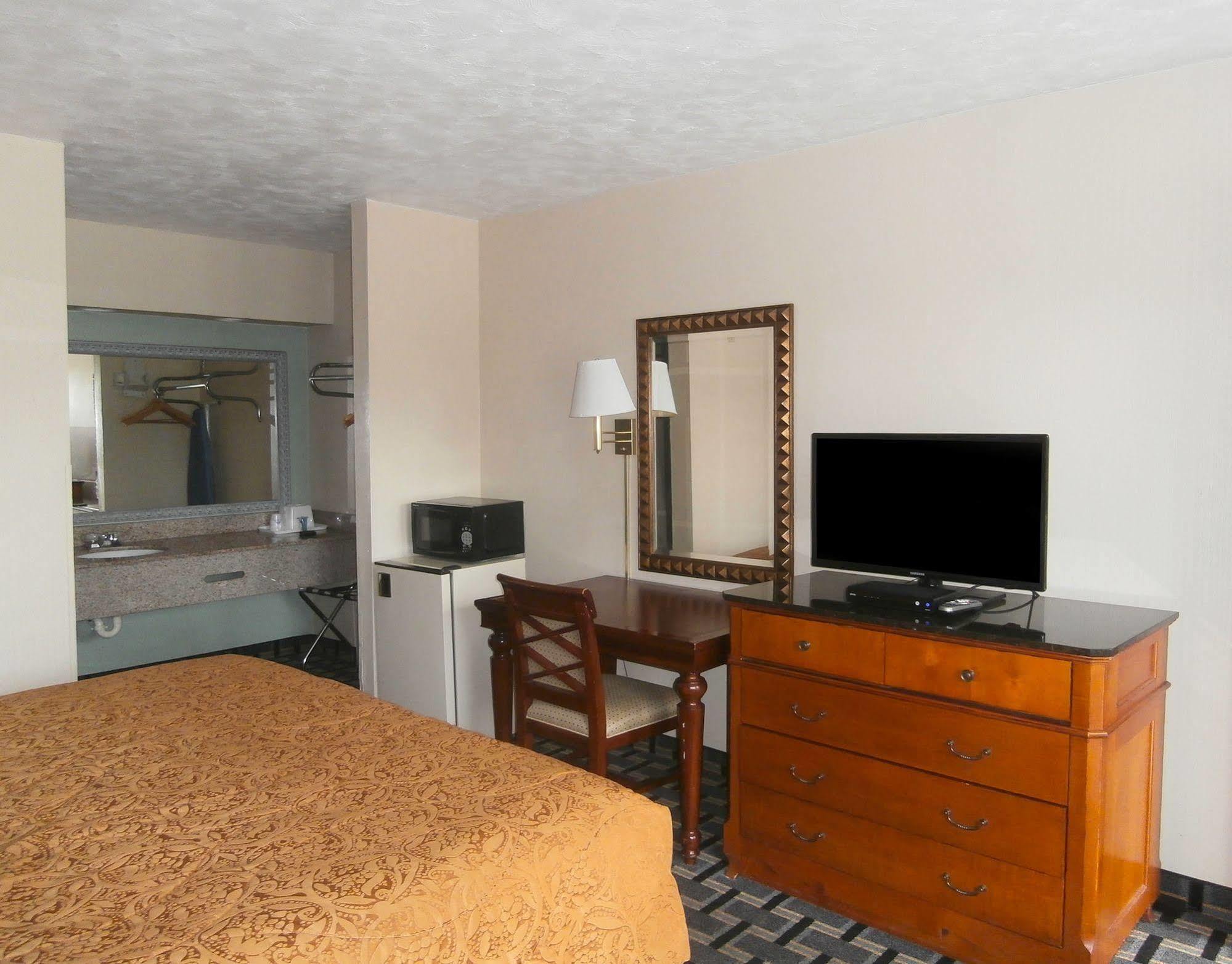 Americas Best Value Inn - Augusta / South Екстер'єр фото